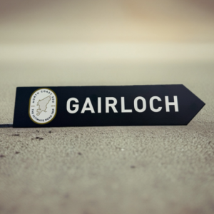 NC500 Wooden Direction Sign – Gairloch / Inverness